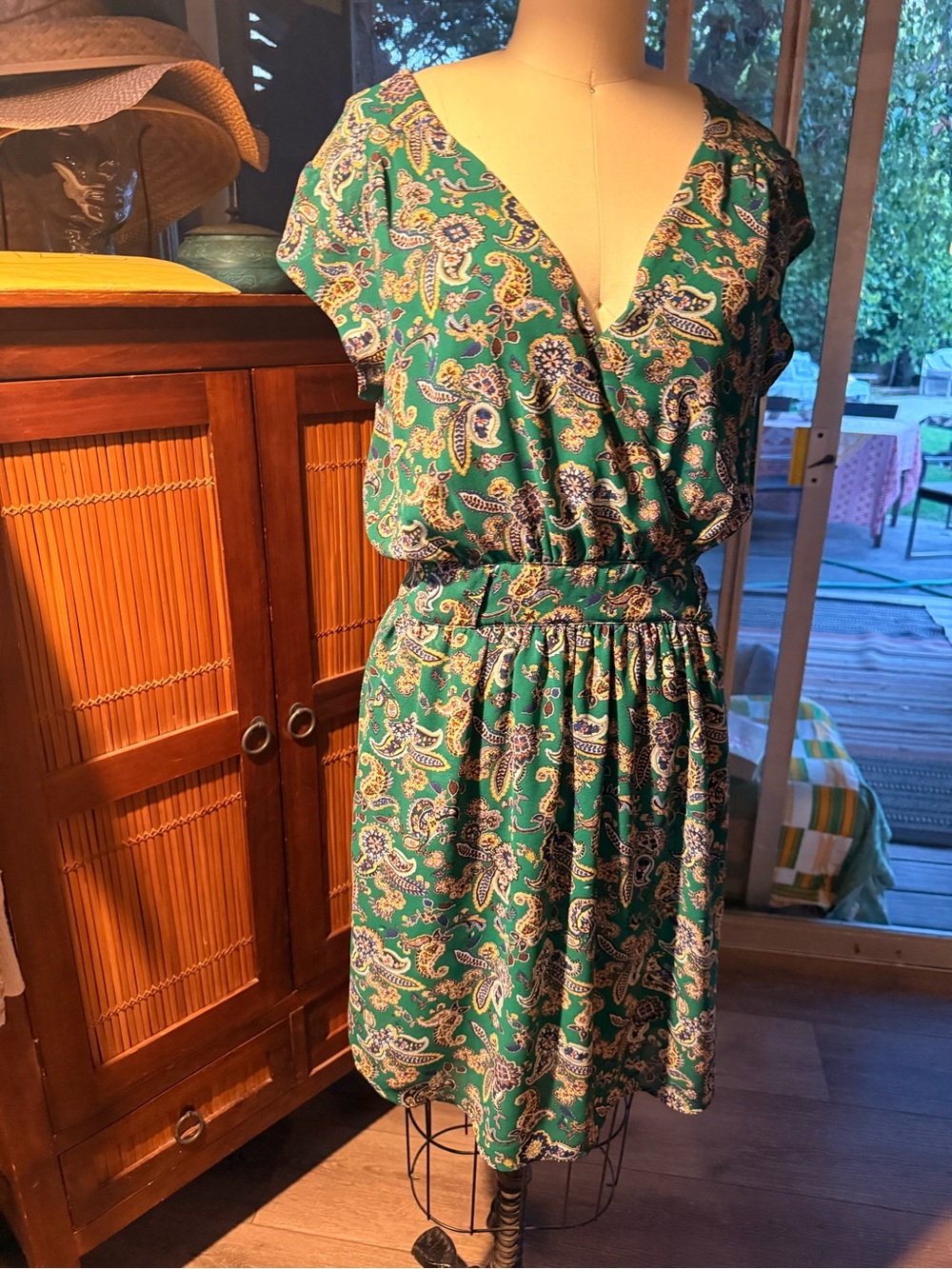 Green Paisley Wrap-Style Elastic Waist Dress